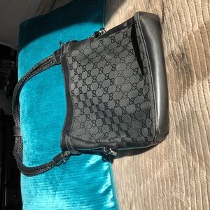 Gucci shoulder bag